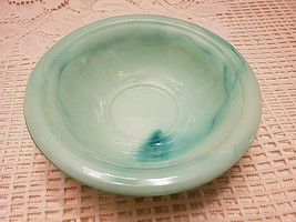 COLLECTIBLE AVON GREEN MARBLE SMALL BOWL WITH EMBOSSED ROSE DESIGN - £7.59 GBP