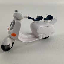 Bratz Lil Mini Vespa 2 Seater Doll Vehicle Scooter White Moped Vintage 2... - €12,79 EUR