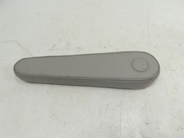 14 Toyota Highlander #1296 Armrest, 2nd Row Seat Captain Chair, Rear Lef... - $39.59
