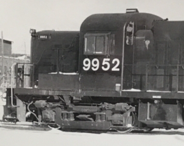 Penn Central Railroad PC #9952 RS2R Alco Locomotive Train Photo Rochester NY - $9.49