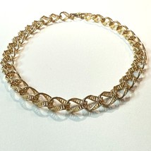Vintage Gold Tone Ribbed Ribbon Link Necklace 17.5” Toggle Clasp Statement - $478.95 MXN