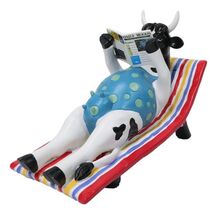 Cow Parade Ocean Beach Getaway Sunbather Cow Reading Book Collector's Fi... - $50.99