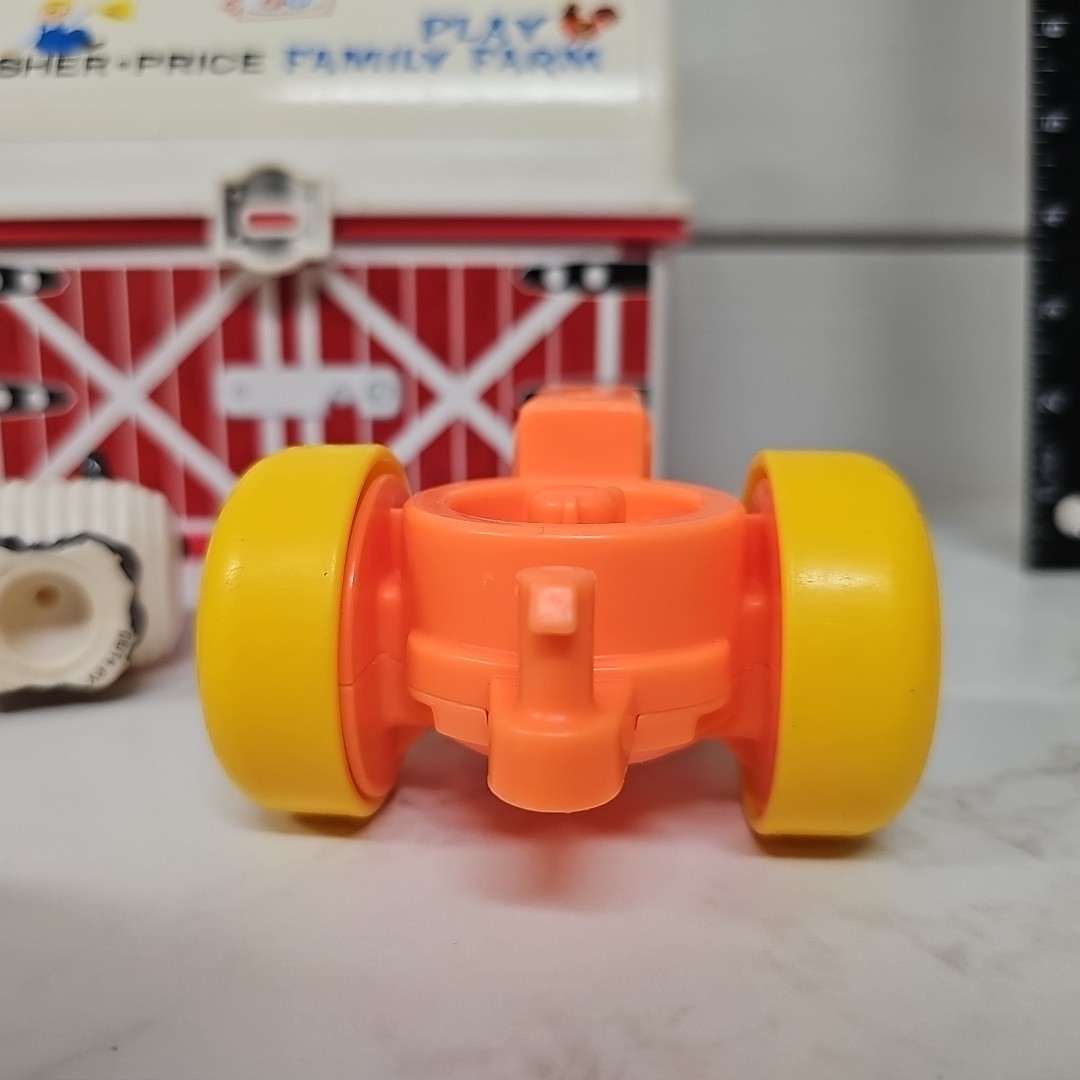 Fisher Price 2008 Play Family Farm With Barn Farmer Sheep Cow Tractor Item image 9