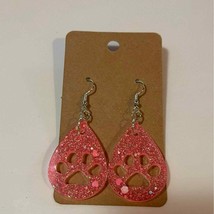 Handmade epoxy resin paw print earrings - bright pink chunky glitter - £6.33 GBP