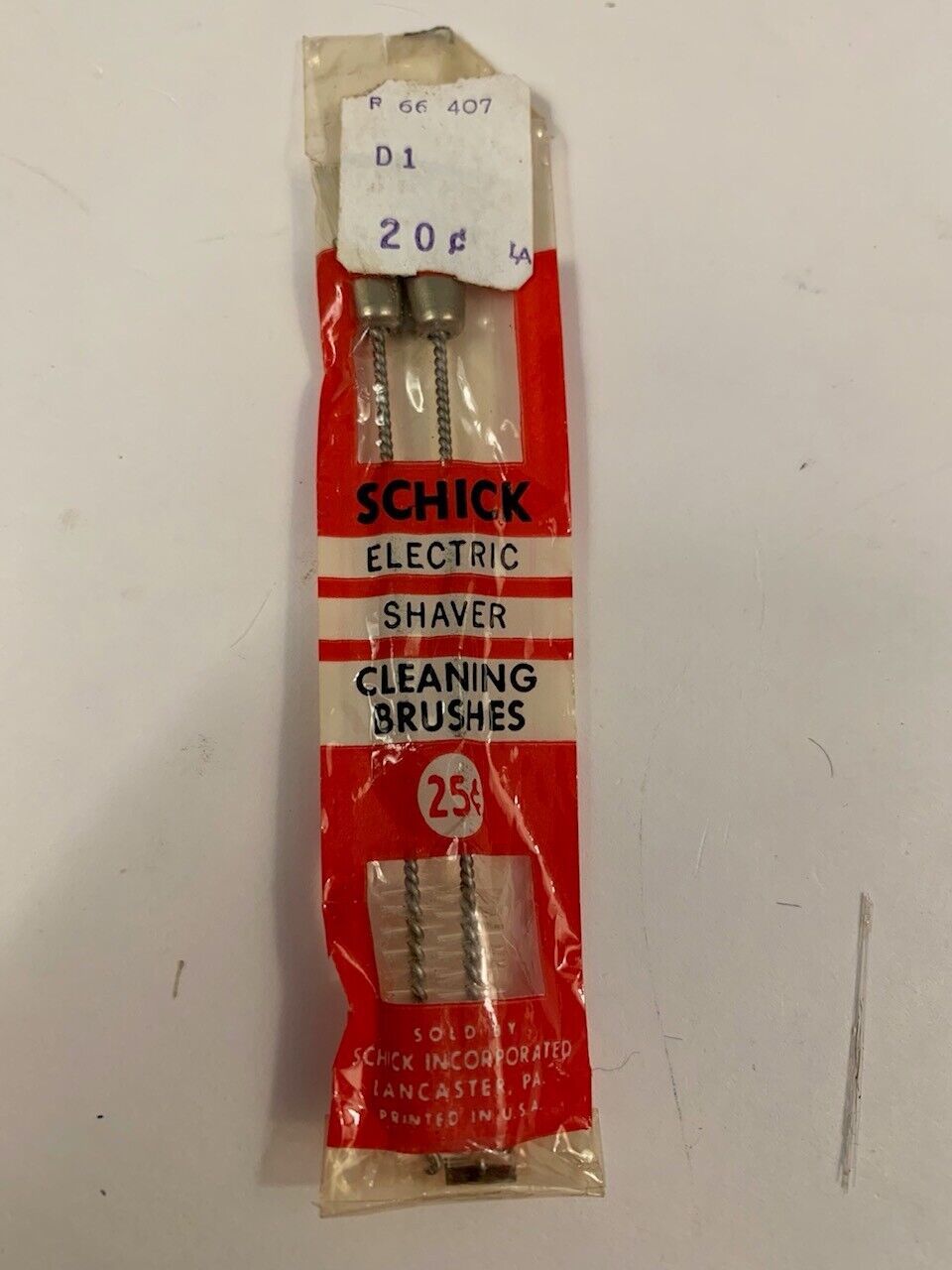 Vintage Schick Electric Shaver Cleaning Brushes Original Package Sealed 1950's - $7.73