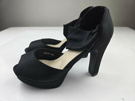 Womens shoe heel black pump ankle strap, size 6.5 - $24.75