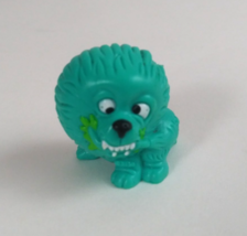 The Ugglys Pet Shop Series 2 Putrid Pets Hairiest Blue Flea Bitten Bicho... - $179.35 MXN