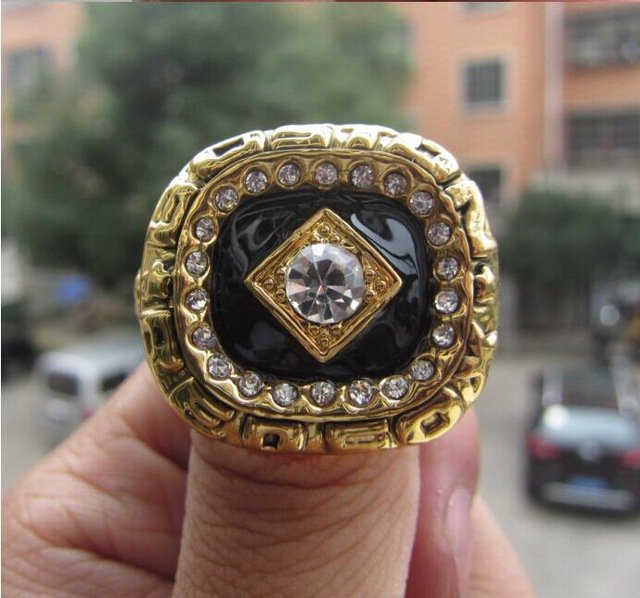 High Quality  MLB 1983 Boston Red Sox championship ring   Solid Christma... - $24.49