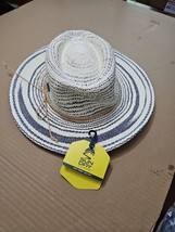 Sunday Afternoons Womens White/Blue Rowan Caribbean Hat Size S/M NWT  - $34.60