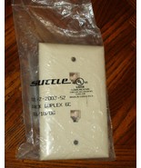 FACTORY SEALED SUTTLEPLATE DUPLEX PHONE  JACK BIEGE - $10.85 CAD