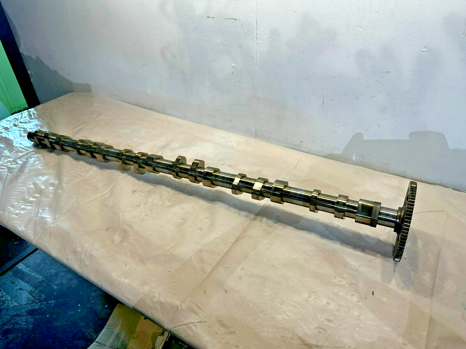 DD15 Detroit Diesel freightliner Engine Camshaft 4720500901 OEM - $401.70