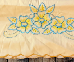 Vtg Set of Embroidered Pillowcases Yellow & Blue Floral Scalloped Edge 27" x 19" image 8