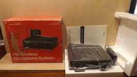 Realistic FM Wireless Microphone System Model: 32-1221A New old Stock. - £28.35 GBP