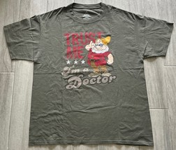 Walt Disneyland Resort T-shirt Snow White Doc Dwarf Trust Me I&#39;m A Docto... - $187.09 MXN