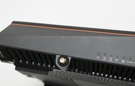 ASUS ROG Rapture GT-AX11000 Tri-Band Wi-Fi Gaming Router image 7