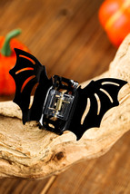 Black Halloween Bat Shape Hair Claw Clip - $75.09 MXN