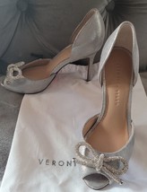 Veronica Beard Gadot Bow Metallic Silver Leather Heels Shoes Sandal $450, Sz 7 - £137.28 GBP