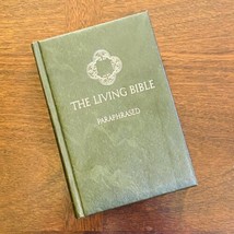 The Living Bible Paraphrased 1971 Tyndale House Green Padded Hardcover 3rd Print - £11.84 GBP