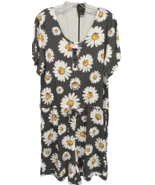 NWT LuLaRoe Medium Gray with White Daisies Xanthe Romper Pockets &amp; Draws... - $44.54