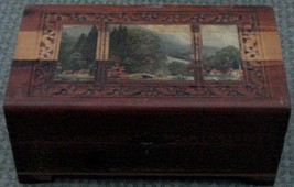 Nice Vintage Cedar Footed Keepsake Box, Lithograph Scene Decoupage Top, Lockable - £31.28 GBP