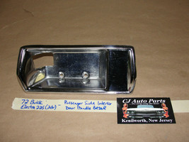 OEM 72 Buick Electra 225 2 Dr RIGHT FRONT INTERIOR DOOR PANEL HANDLE BEZ... - $49.49