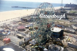 Original Coney Island Wonder Wheel Brooklyn Beach View New York City 35mm Slide - £18.85 GBP