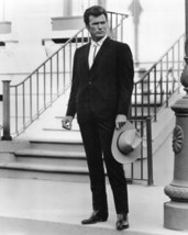 Coogan&#39;s Bluff Clint Eastwood 8x10 Photo standing on New York street - £6.25 GBP