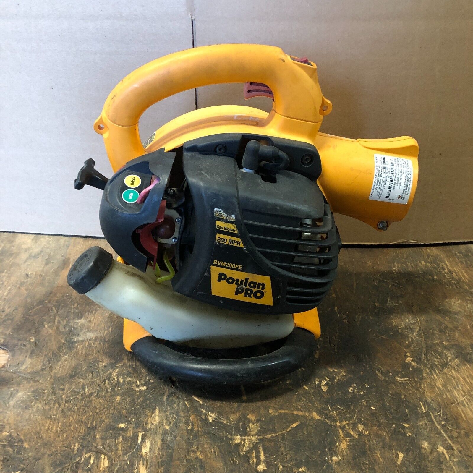 Poulan Pro BVM200FE 25CC 2 Cycle Gas Leaf Blower Leaf Blowers & Vacuums