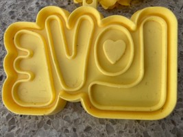 Hallmark Vtg  Cookie Cutter LOVE Hippie Groovy Wedding Valentines Engage... - $9.36