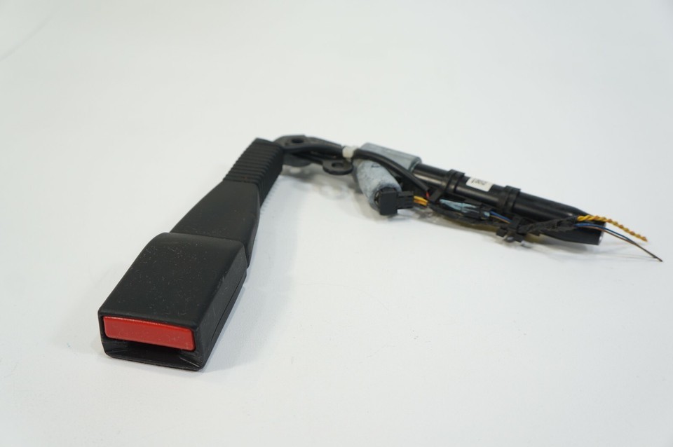 2007-2013 bmw x5 e70 front right pass seat belt buckle tensioner retract... - $74.87