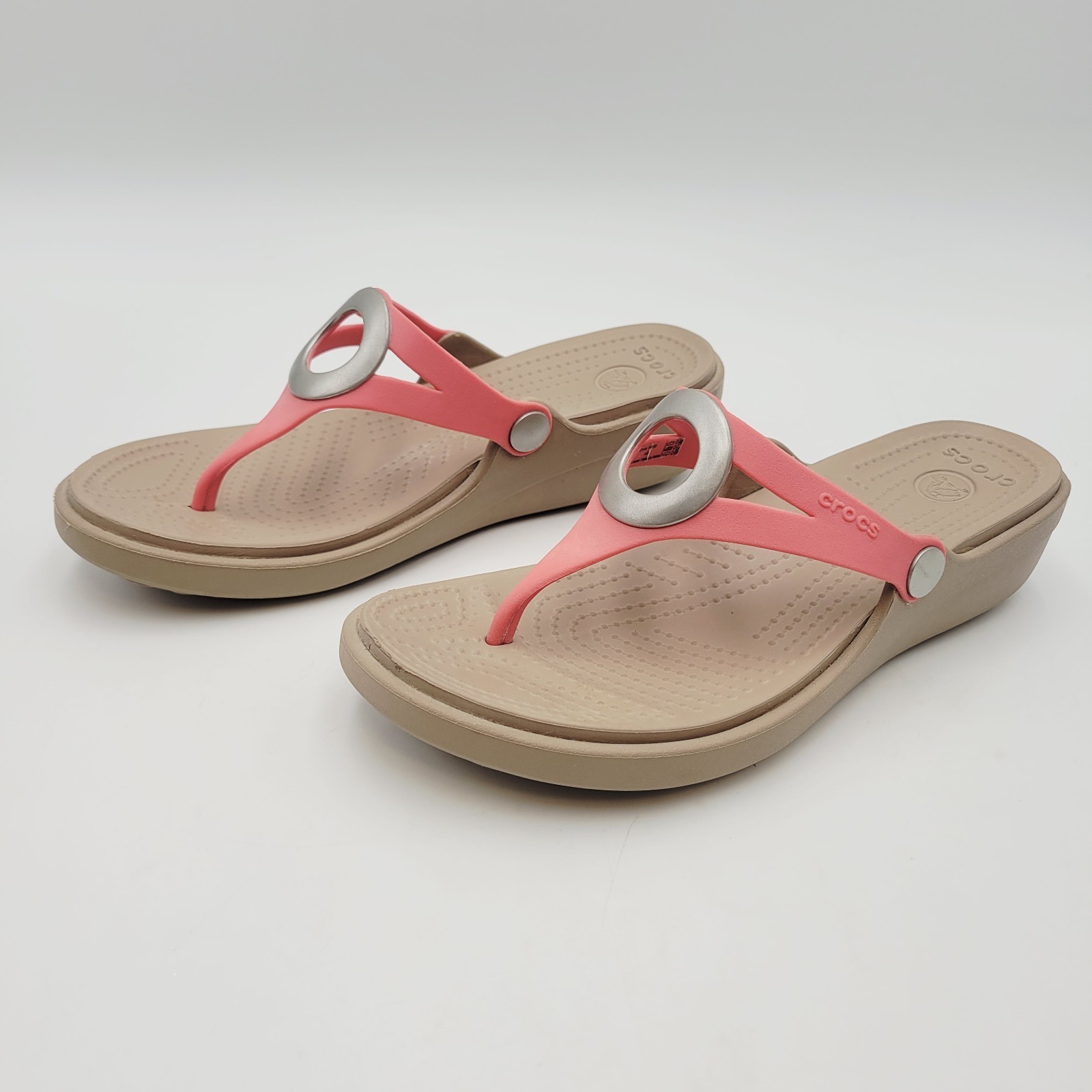 Crocs Sanrah Matte Circle Wedge Flip Sandal Women's Size 8 Coral/Tumbleweed  Item image 4