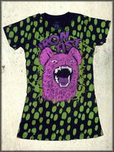 Iron Fist Funny Guy Bat Animal Fangs Womens Short Sleeve T-Shirt Black $45 NEW - £14.79 GBP