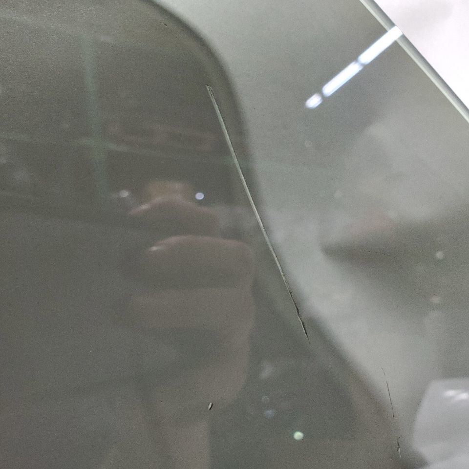 2014 2015 2016 2017 2018 Infiniti Q50 OEM Front Right Door Glass Item image 8