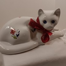 Vintage ELPA Alcobaca White with Floral Motif Kitty Cat Figurine Potugal RARE - £24.76 GBP