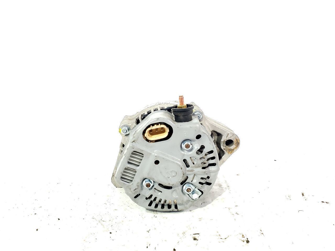 1996 Toyota Landcruiser OEM Alternator 4WD 80 AMP Item image 3