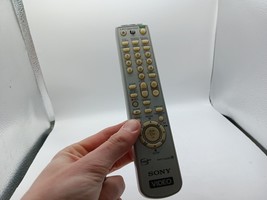 Sony RMT-V402B remote control VCR VHS - $9.89