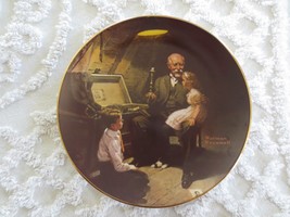Knowles 8-1/2&quot; Norman Rockwell Grandpa&#39;s Treasure Chest Collector Plate - £6.26 GBP