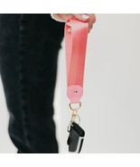Always On Hand Wristlet Keychain Pink - $338.70 MXN