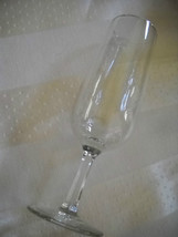 * Riedel Vinum Crystal Wine Glass Stemmed 6 1/2&quot; Tall Beautiful - $8.82
