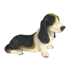 Figurine Basset Hound Handcrafted Italy 5.5 in long 4.5 in Tall black brown wht - $24.74