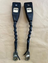 VW Beetle Hump Seat Belt Receivers. Front Seats 1972-1977,  Repa   111 8... - €24,04 EUR
