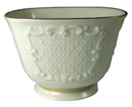 Lenox Giftware Canterbury Bowl Basketweave With Gold Trim - £15.08 GBP