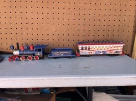 Bachmann Hawthorne Village Spirit of America Locomotive &amp; Tender &amp; Car - €77,43 EUR