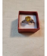 Ladies Citrine Stone 18 kt Gold Plated Ring Silver Tone.  Size 10 with G... - $36.54 CAD