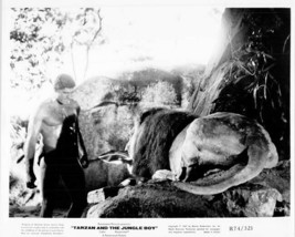 Tarzan and the Jungle Boy 8x10 inch original photo Mike Henry and lion - £19.65 GBP