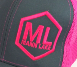 Mann Lake Women&#39;s Mesh Back Embroidered Gray &amp; Bright Pink Snapback Base... - £12.87 GBP
