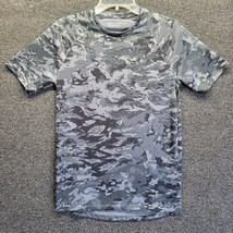 Under Armour T Shirt Men&#39;s Sz XS Gray Camouflage Active Work Out Gym - £13.76 GBP