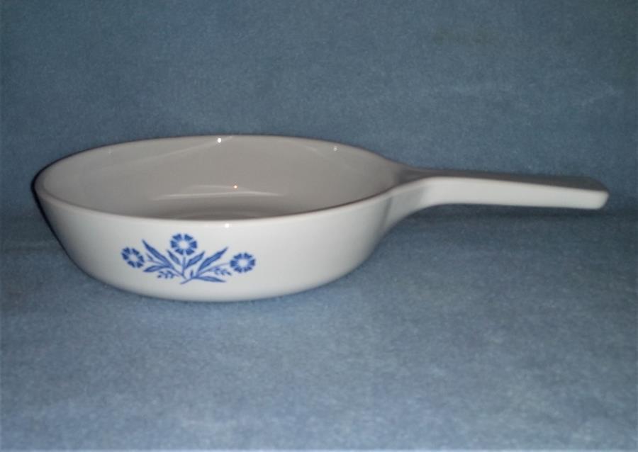 Corning Ware Cornflower Blue Menuette Pan Skillet 6 1/2&quot; P-83-B No Lid - $7.00