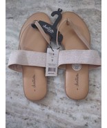 Chatties Size 9 Gold Womens Sandals Beach Outdoor-Brand New-SHIPS N 24 H... - $678.46 MXN