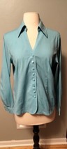 Vintage Talbots Wrinkle Resistant Blouse Button Down Shirt Petites 8 Blue - £11.72 GBP